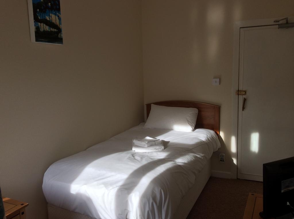 Sterling Lodge Hotel Eastbourne Szoba fotó